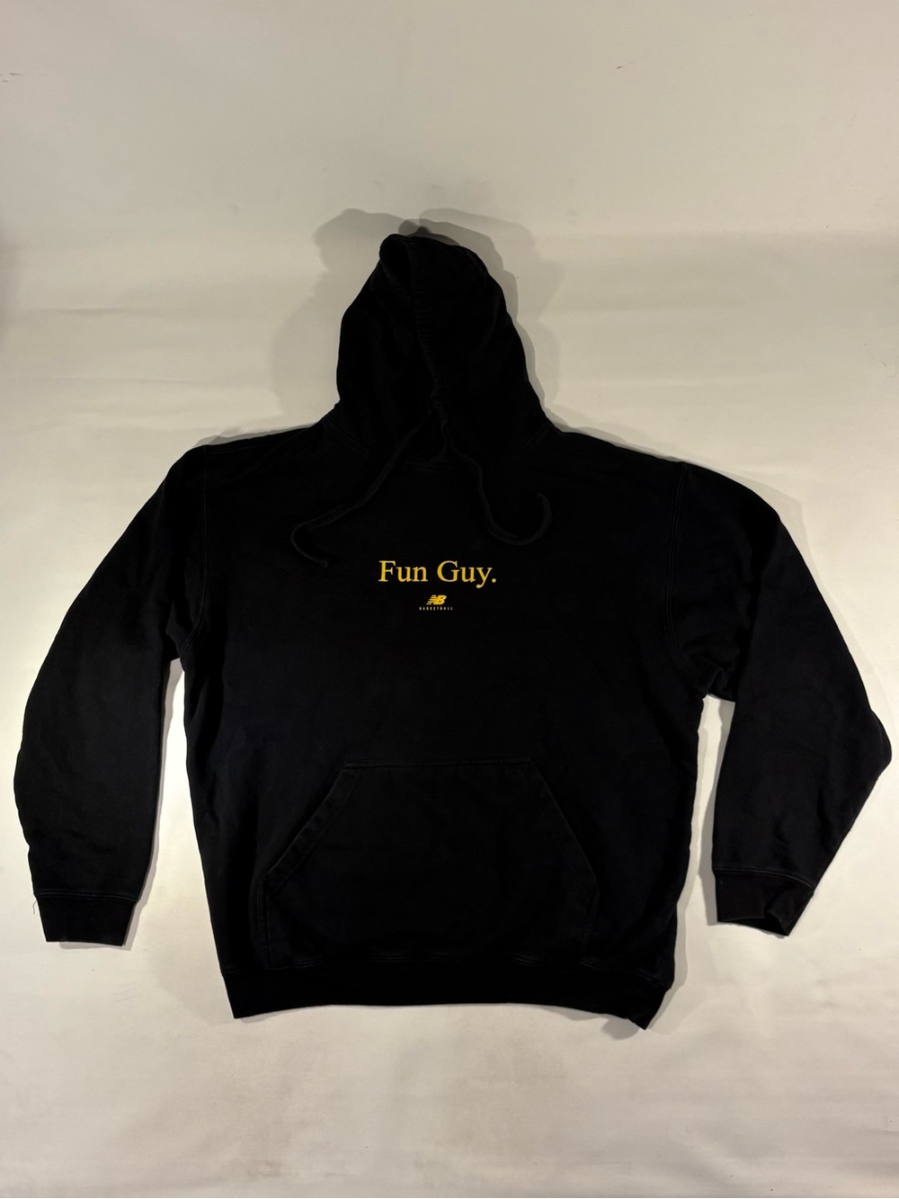 🤩 NEW BALANCE KAWHI LEONARD FUN GUY BLACK PULLOVER HOODIE MEN’S SIZE LARGE 🤩